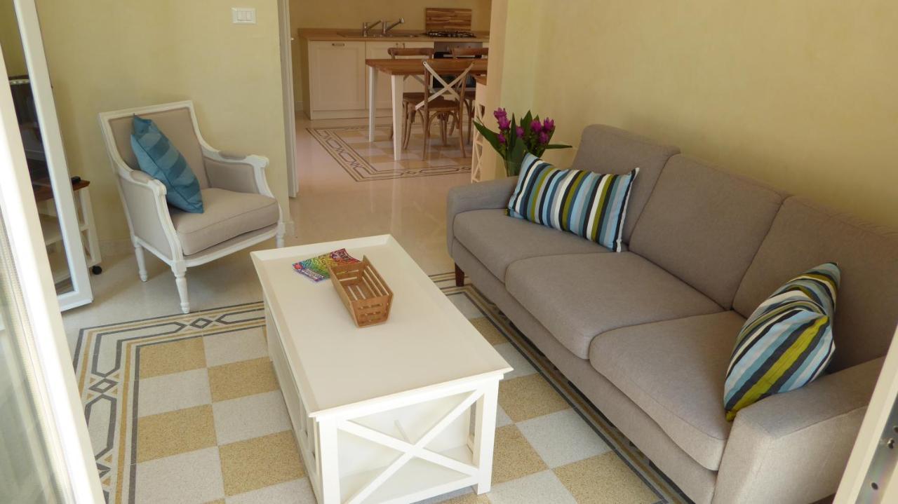 Villa Sirgole Rosa With Pool, Galatina Cutrofiano Exterior foto