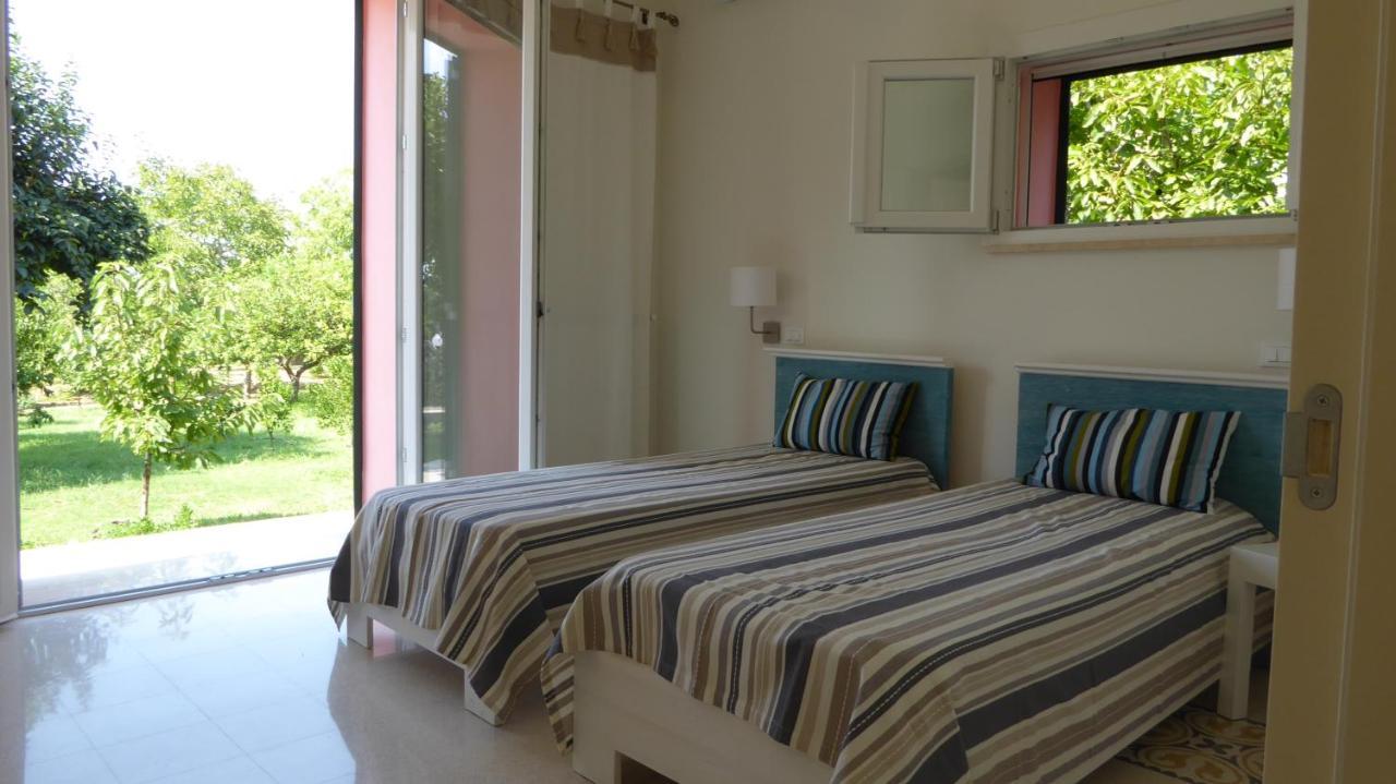 Villa Sirgole Rosa With Pool, Galatina Cutrofiano Exterior foto